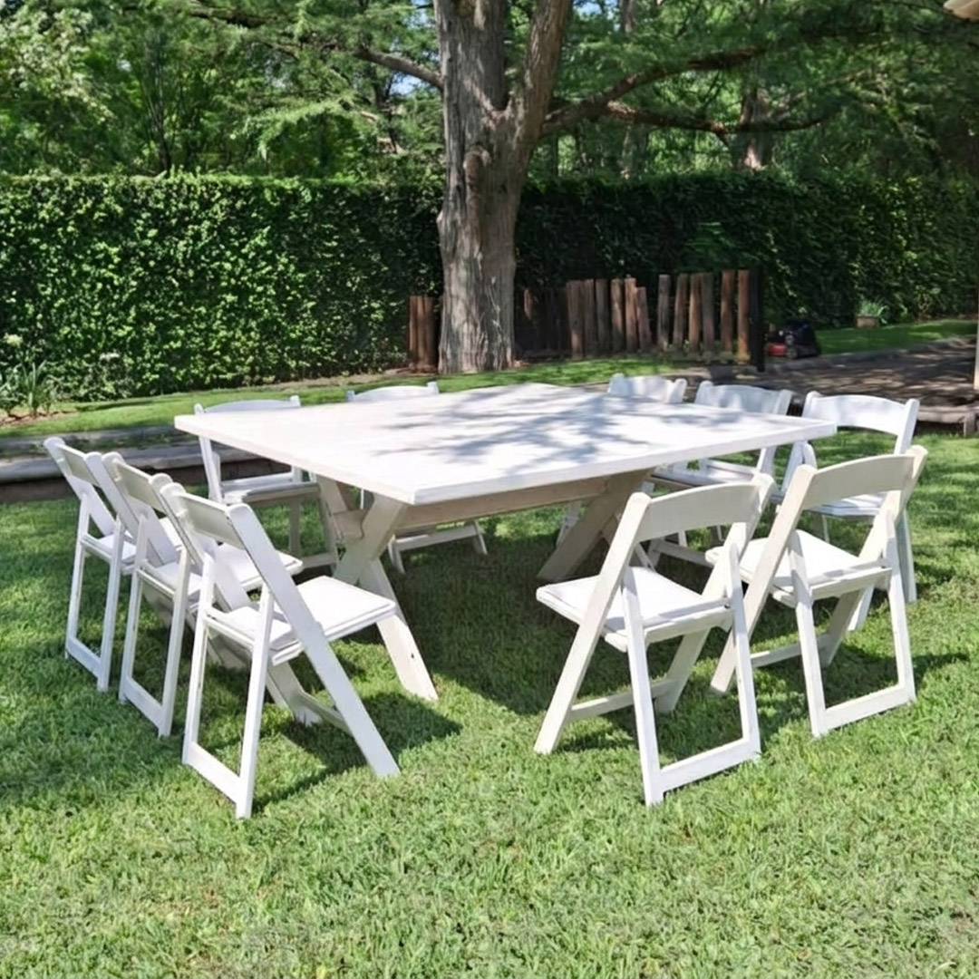 Mesa Cuadrada de Madera Blanca renta en Monterrey